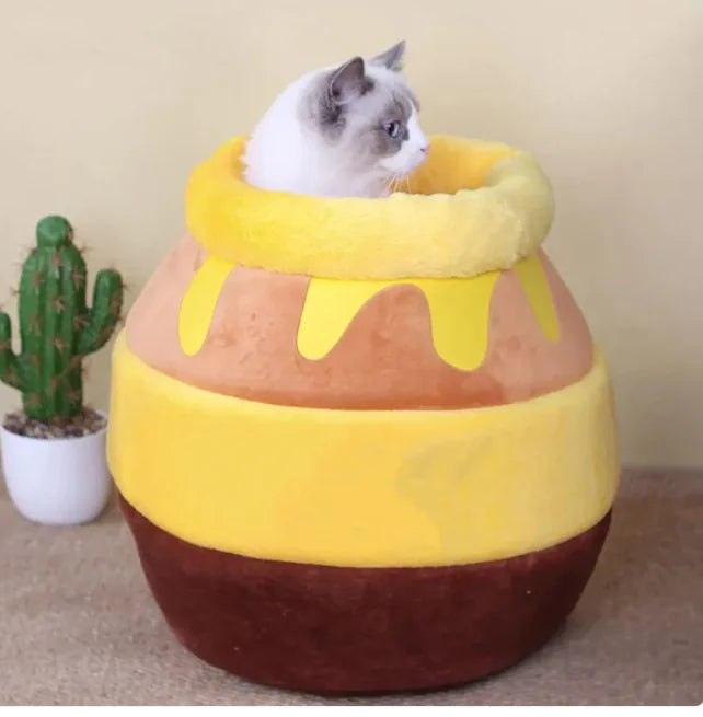 Honey Pot Calming Pet Bed - All-Season Nest