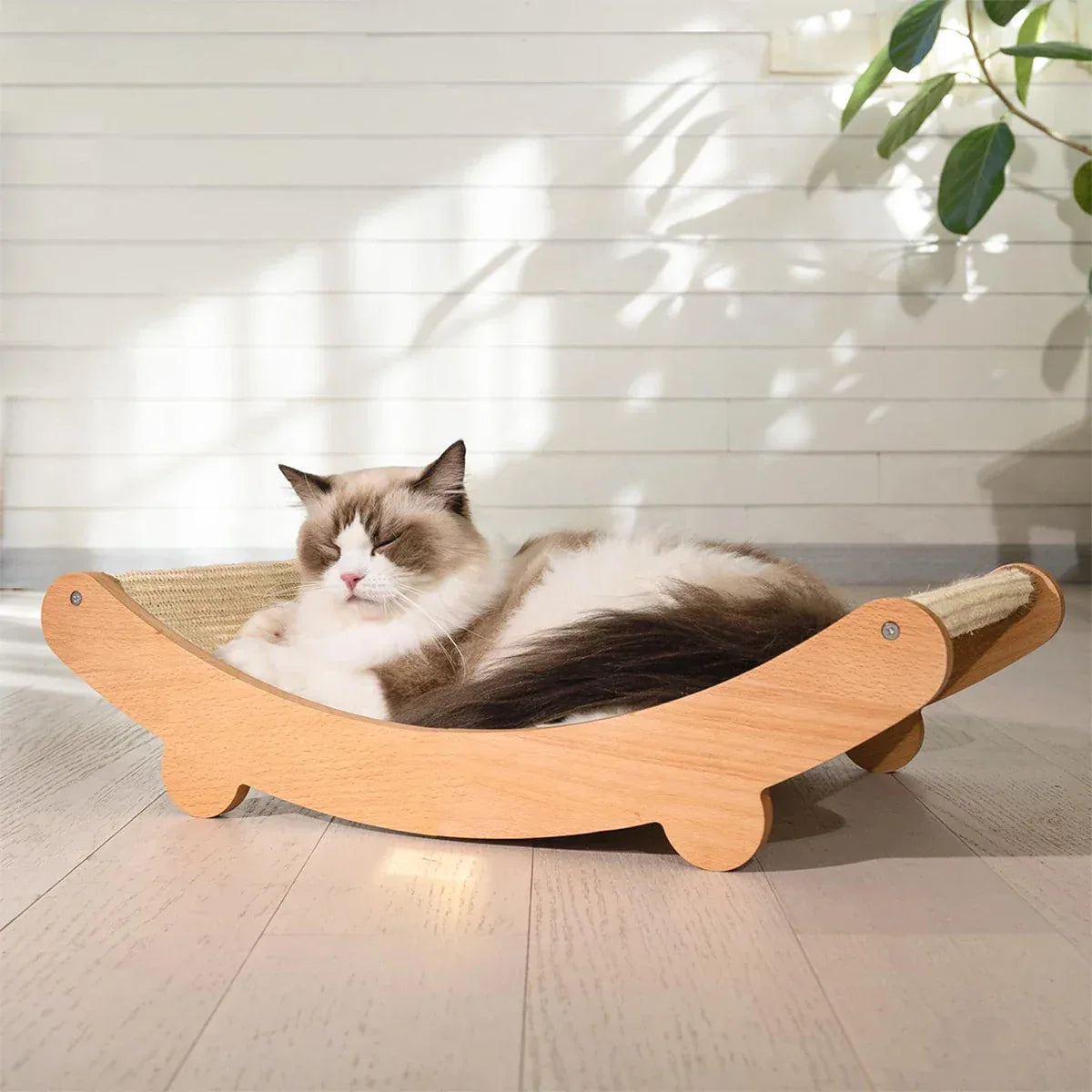 Natural Wood Cat Scratcher & Lounge - 2-in-1 Bed - Petmartopia