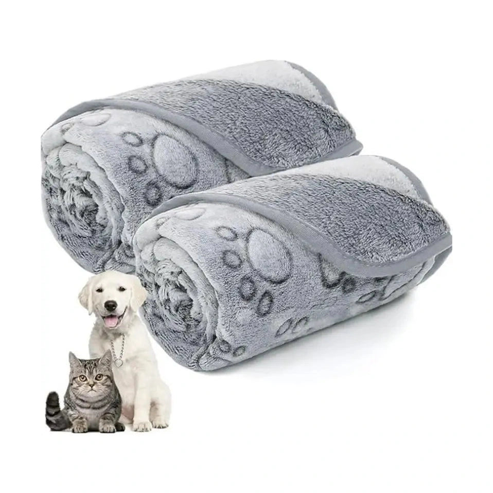 Soft Fluffy Pet Blanket - Warm Cartoon Pattern for Dogs & Cats